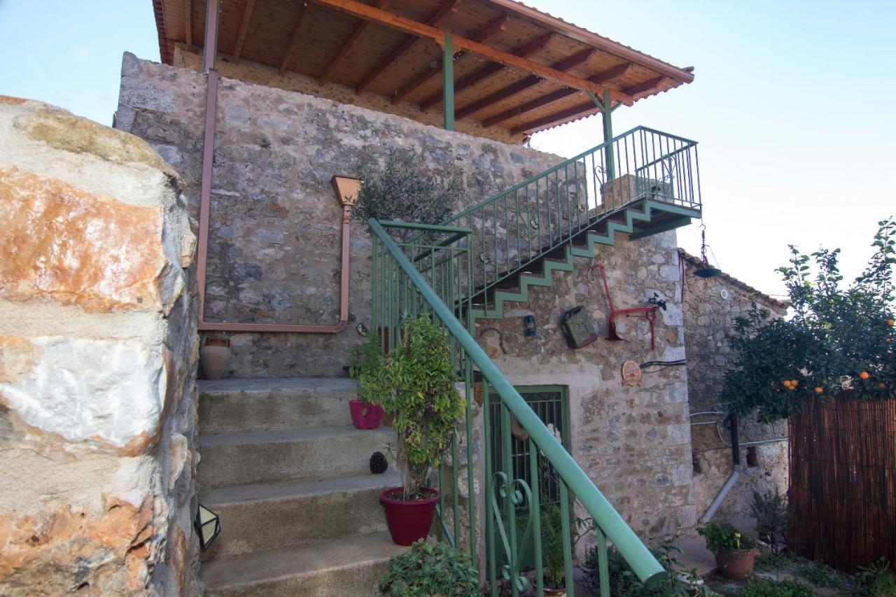 Stavroulas Stone House In Rigklia, Messinia Riglia Bagian luar foto
